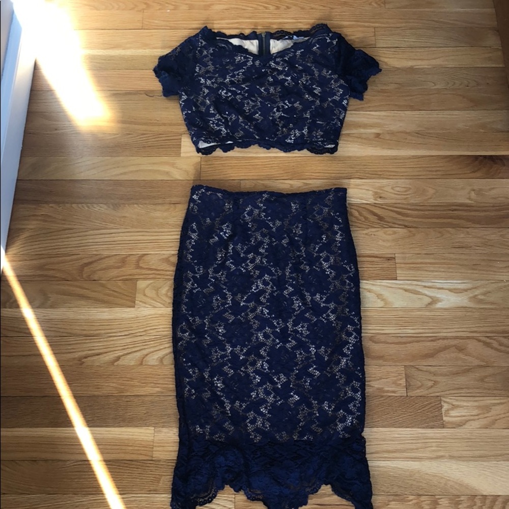 Gently worn navy blue two piece crop set